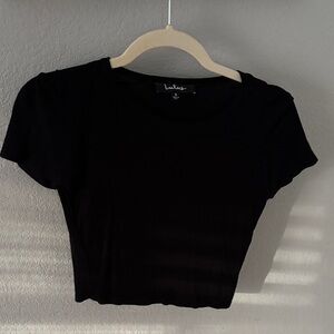 Lulu’s Black Cropped Tee